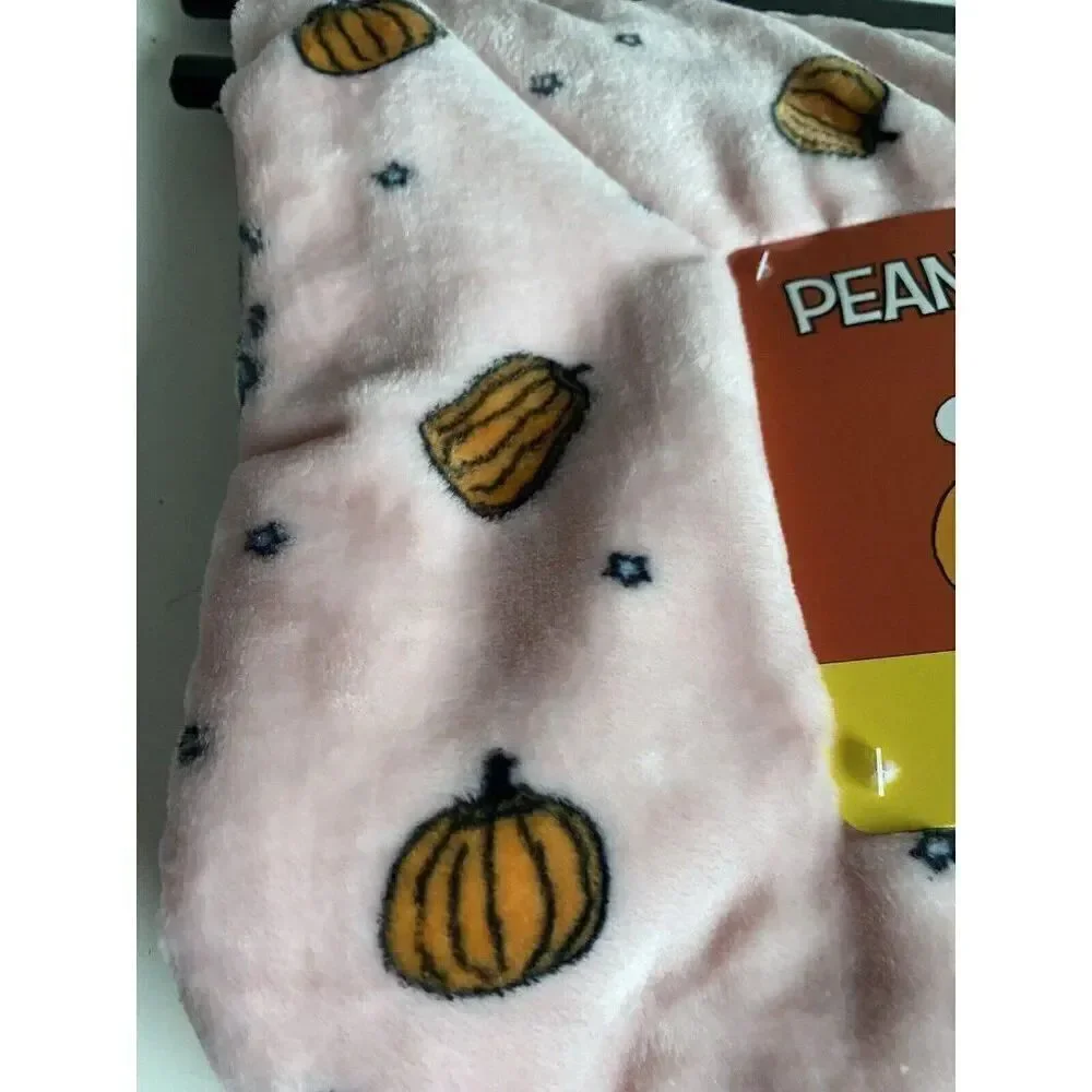 Peanuts Soft‎ Blanket Throw Snoopy Woodstock Pumpkin Halloween Pink 50X70” NEW